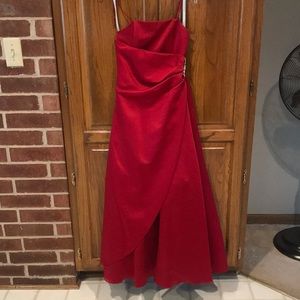 Junior bridesmaid/candlelighter dress